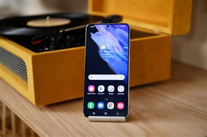 Why did Samsung make the Galaxy S21 phones $200 cheaper for 2021?