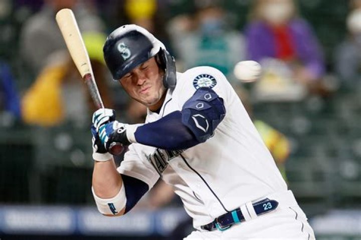 Why do pitchers keep hitting the Mariners’ Ty France?